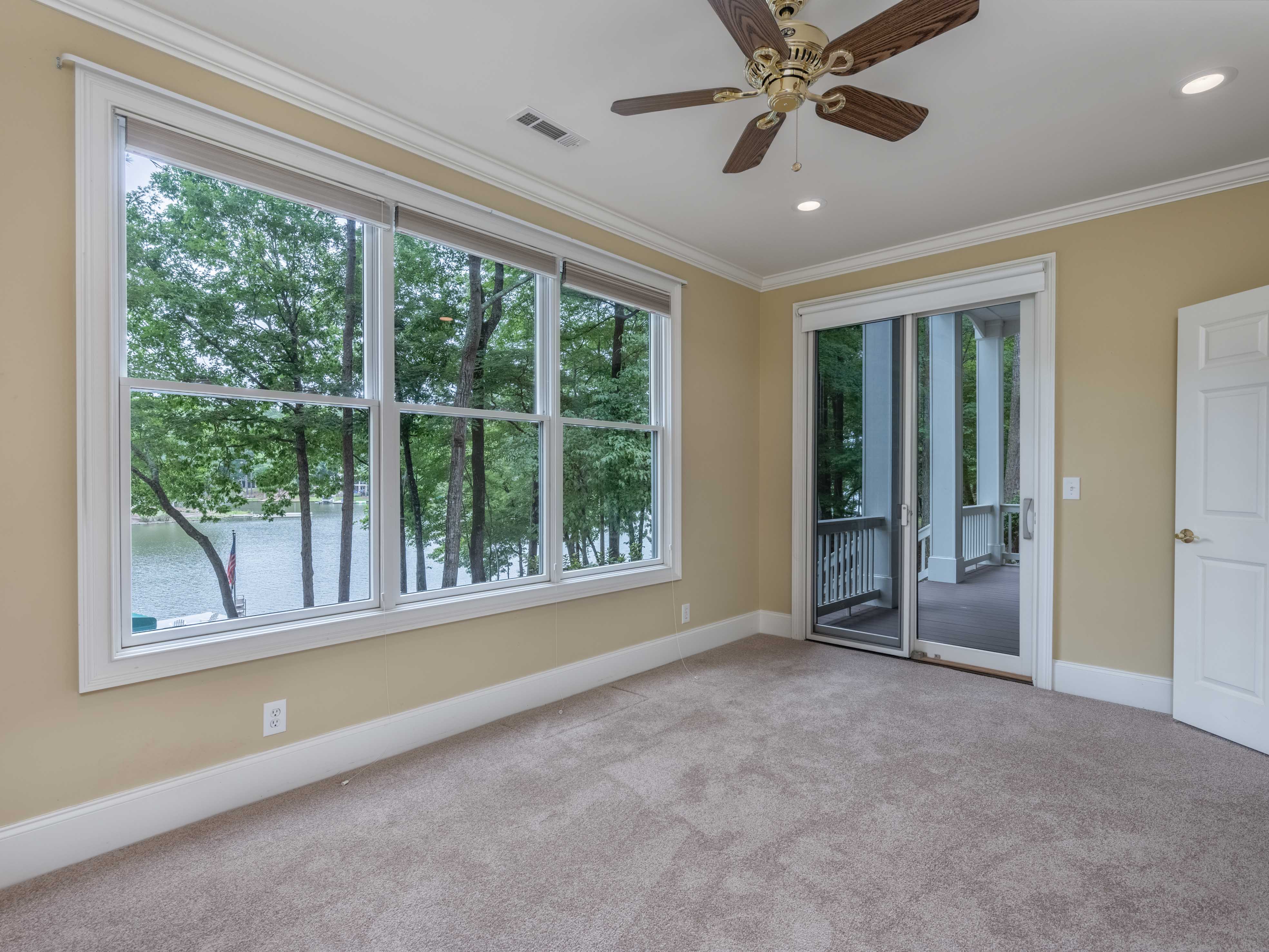 1141 Davison Drive image 21